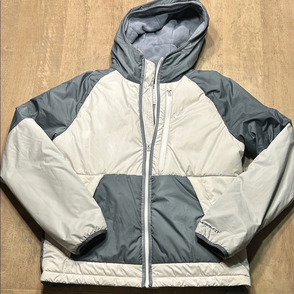Nike Two-Tone Gray and White Jacket, medium weight jacket, fleece lined